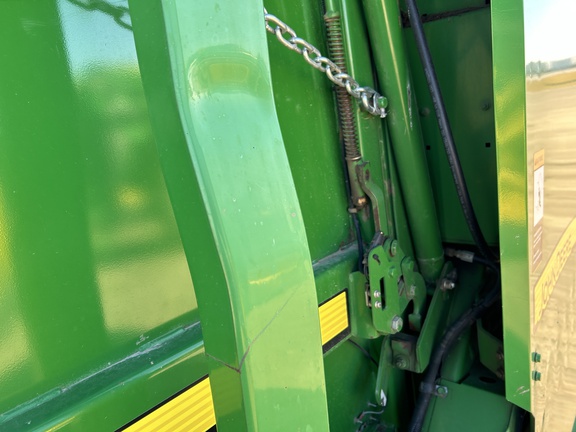 2015 John Deere 569 Baler/Round