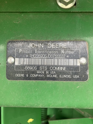 2013 John Deere S690 Combine