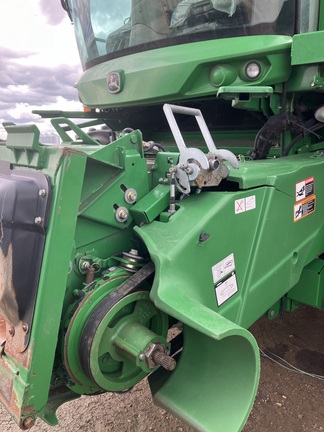 2013 John Deere S690 Combine