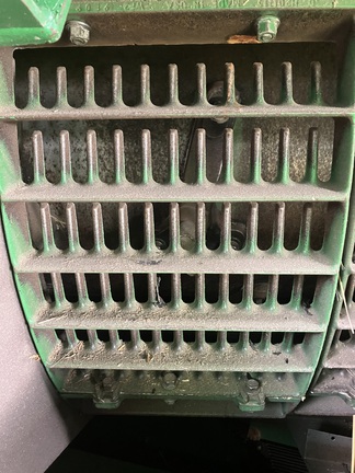 2013 John Deere S690 Combine