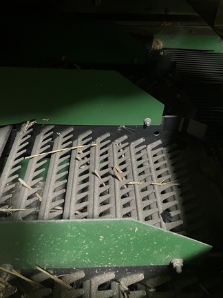 2013 John Deere S690 Combine