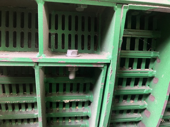 2013 John Deere S690 Combine