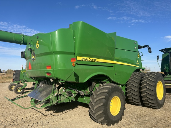 2022 John Deere S780 Combine