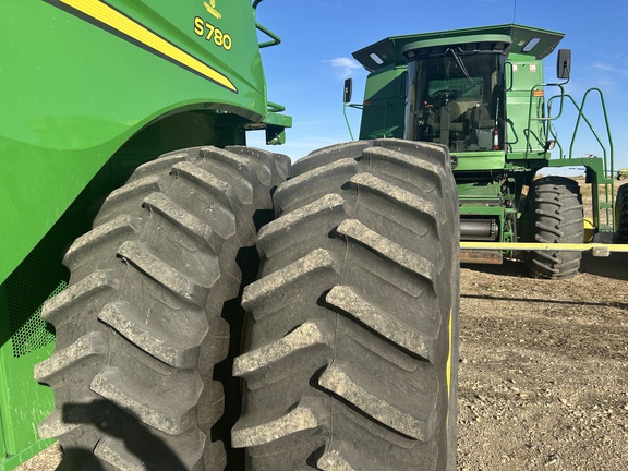 2022 John Deere S780 Combine