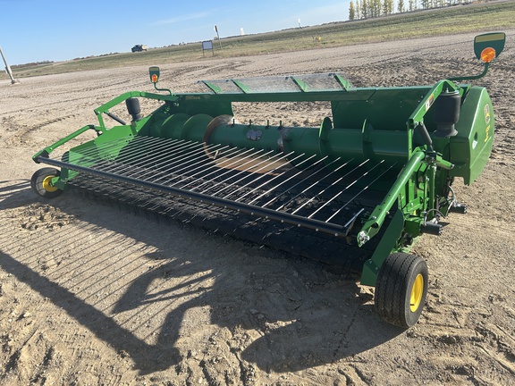 2017 John Deere 615P Header Combine