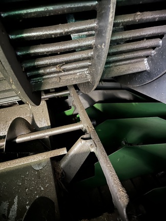 2012 John Deere S670 Combine