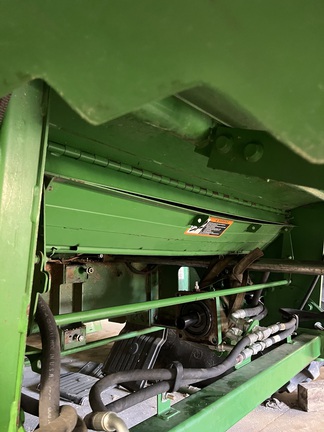 2012 John Deere S670 Combine