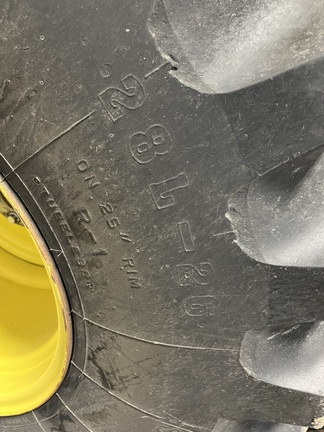 2012 John Deere S670 Combine