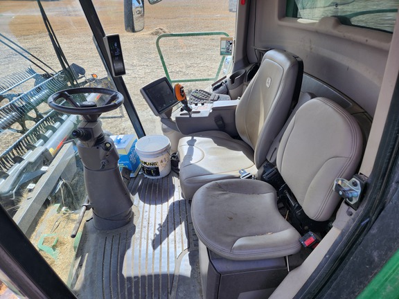 2019 John Deere T670 Combine