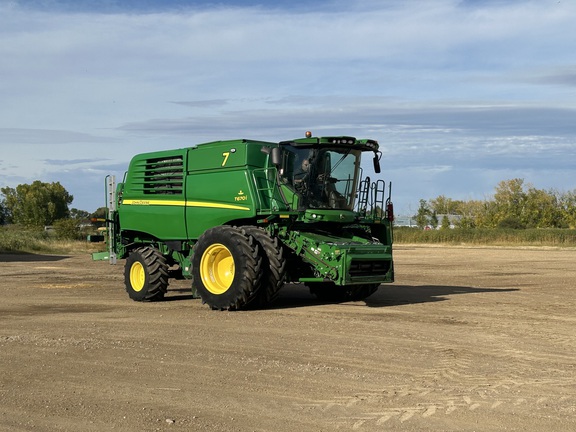 2019 John Deere T670 Combine