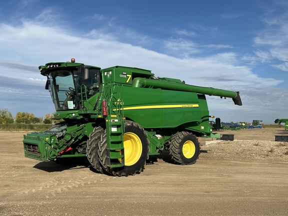 2019 John Deere T670 Combine