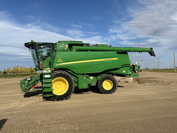 2019 John Deere T670 Combine