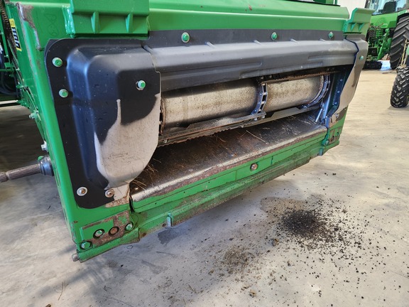 2012 John Deere S680 Combine