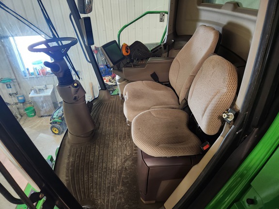 2012 John Deere S680 Combine