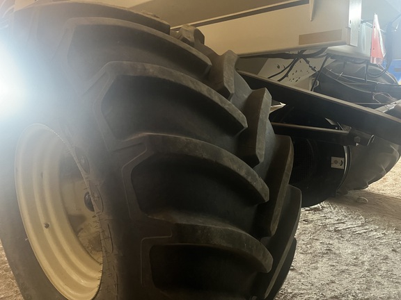 2014 Bourgault 3320PHD-QDA Air Seeder