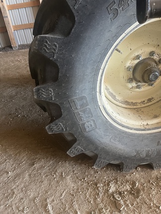 2014 Bourgault 3320PHD-QDA Air Seeder