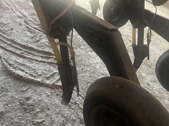 2014 Bourgault 3320PHD-QDA Air Seeder