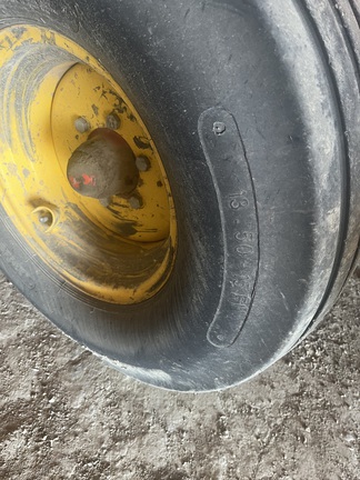 2014 Bourgault 3320PHD-QDA Air Seeder