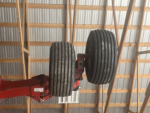 2014 Bourgault 3320PHD-QDA Air Seeder