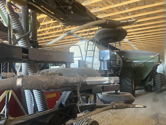 2014 Bourgault 3320PHD-QDA Air Seeder