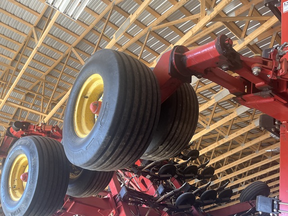 2014 Bourgault 3320PHD-QDA Air Seeder