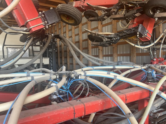 2014 Bourgault 3320PHD-QDA Air Seeder