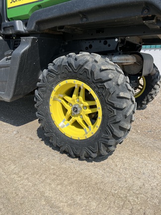 2022 John Deere XUV835M ATV