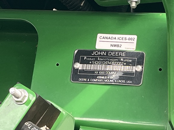 2022 John Deere X9 1000 Combine