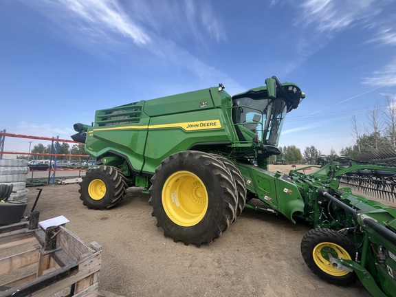 2022 John Deere X9 1000 Combine
