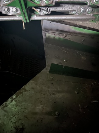 2017 John Deere S680 Combine