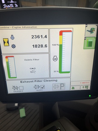 2017 John Deere S680 Combine