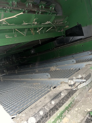 2017 John Deere S680 Combine