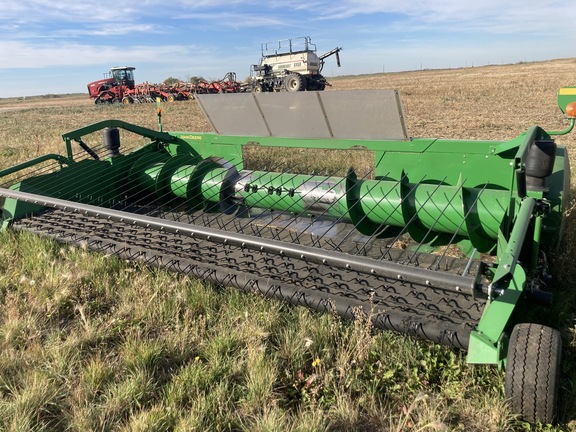 2018 John Deere 615P Header Combine