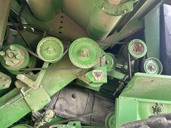 2009 John Deere 9870 STS Combine