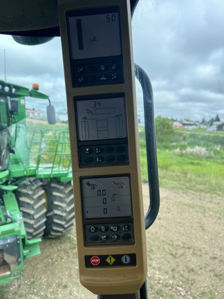 2009 John Deere 9870 STS Combine