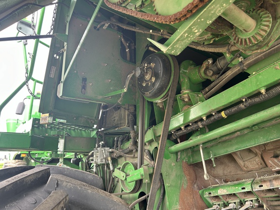 2009 John Deere 9870 STS Combine