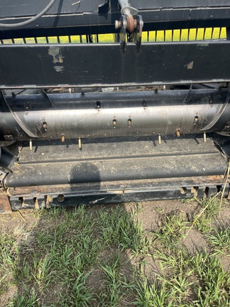 2005 MacDon 973-36 Header Combine