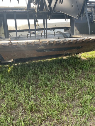 2005 MacDon 973-36 Header Combine