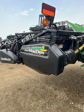 2009 MacDon PW7 Header Combine