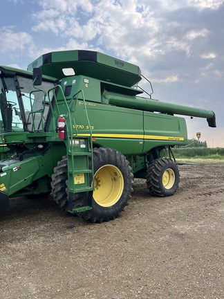 2009 John Deere 9770 STS Combine