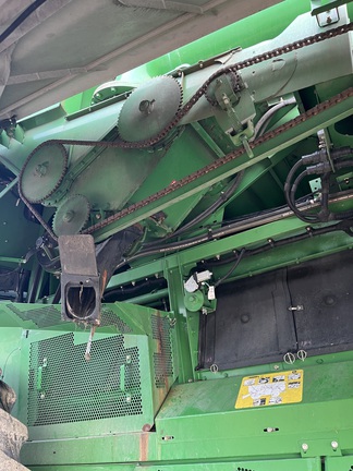 2009 John Deere 9770 STS Combine