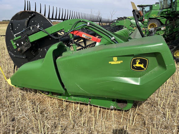 2022 John Deere RD40F Header Combine