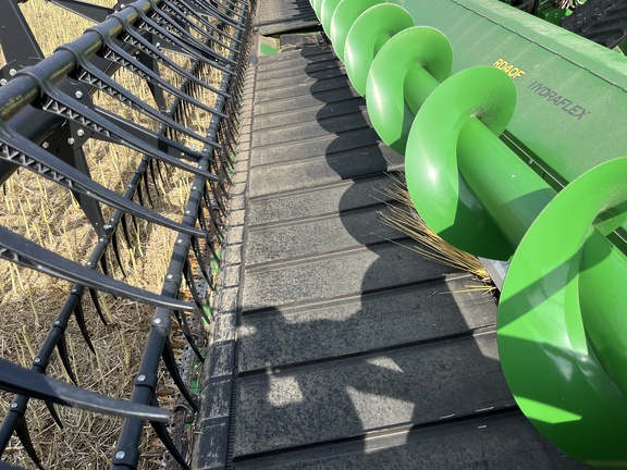 2022 John Deere RD40F Header Combine