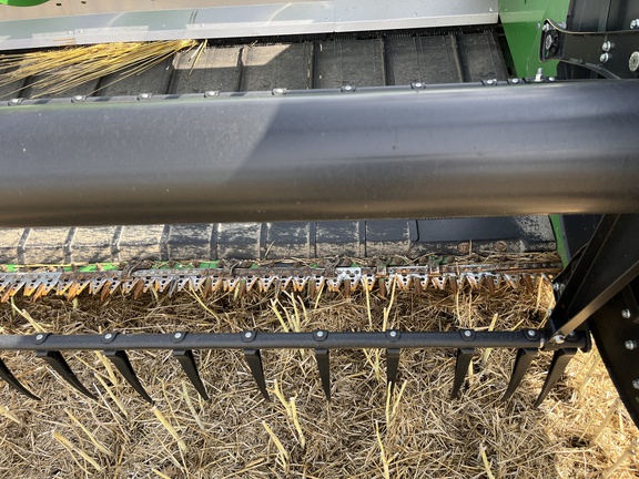 2022 John Deere RD40F Header Combine