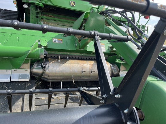 2022 John Deere RD40F Header Combine