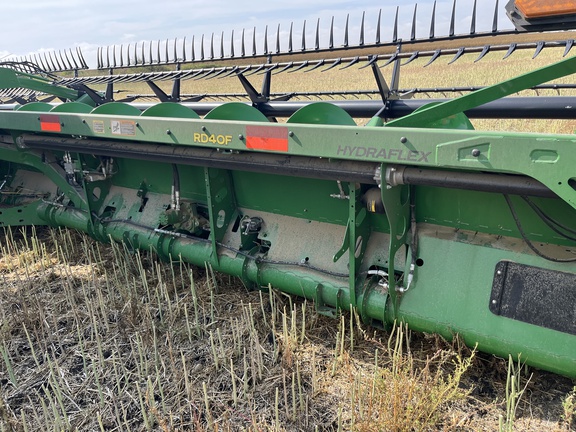 2022 John Deere RD40F Header Combine