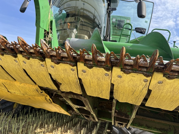 2022 John Deere RD40F Header Combine