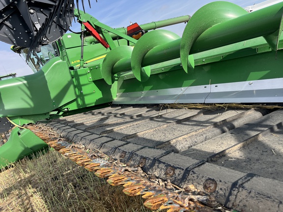 2022 John Deere RD40F Header Combine