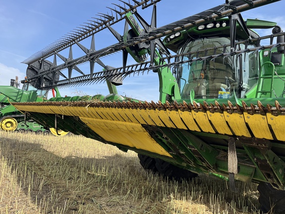 2021 John Deere RD40F Header Combine