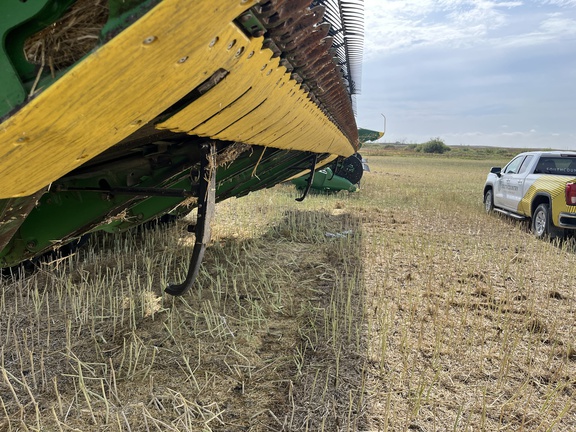 2021 John Deere RD40F Header Combine